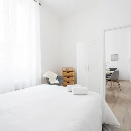 Guest house Le Complexe Concorde - 3 16 Pers Velodrome Terrasse Clim Marseille